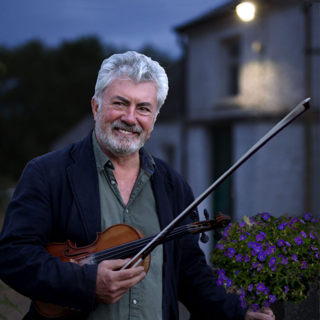 Trad fiddler Gerry O'Connor (with Richard Mandel) 1